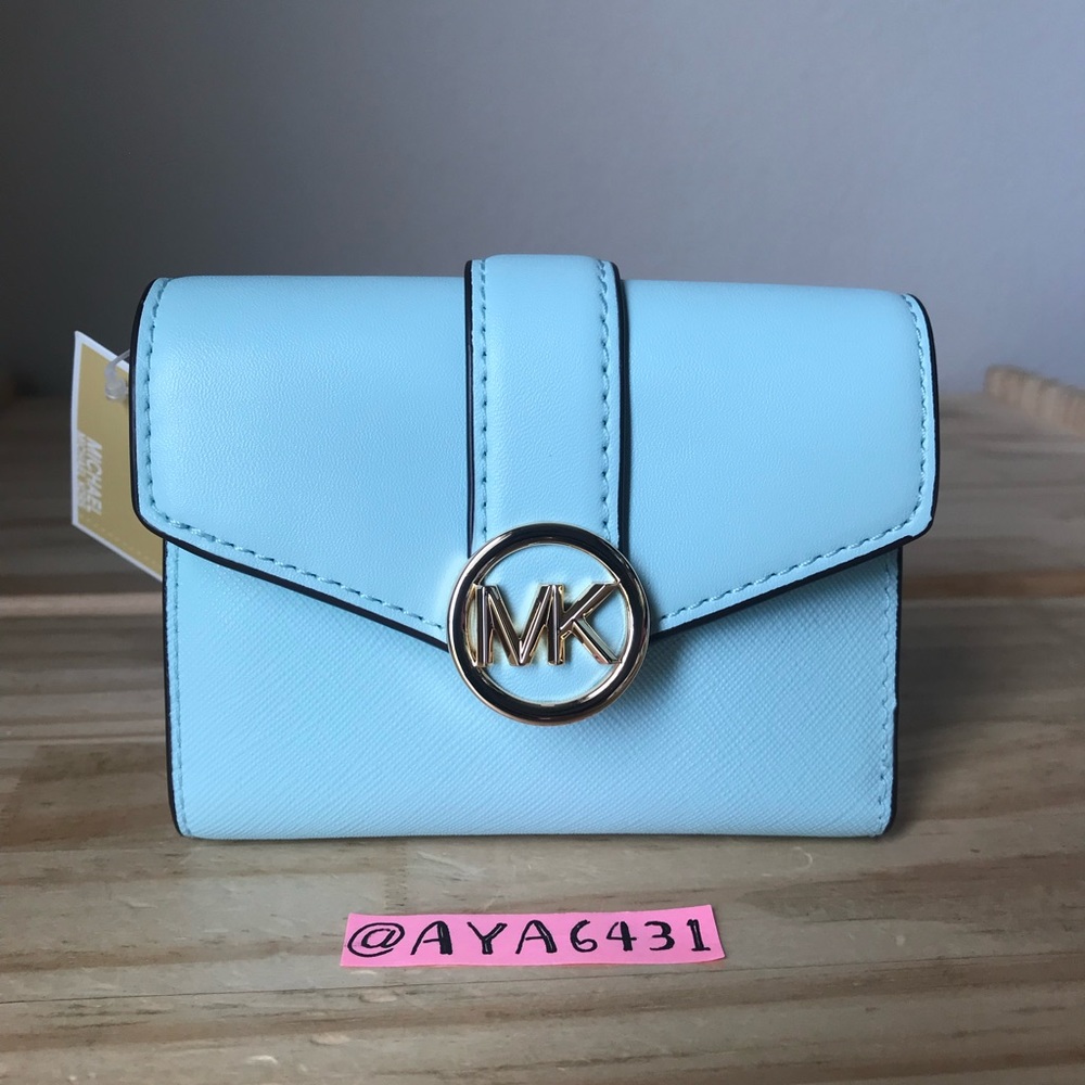 Michael Kors wallet🎈🎈